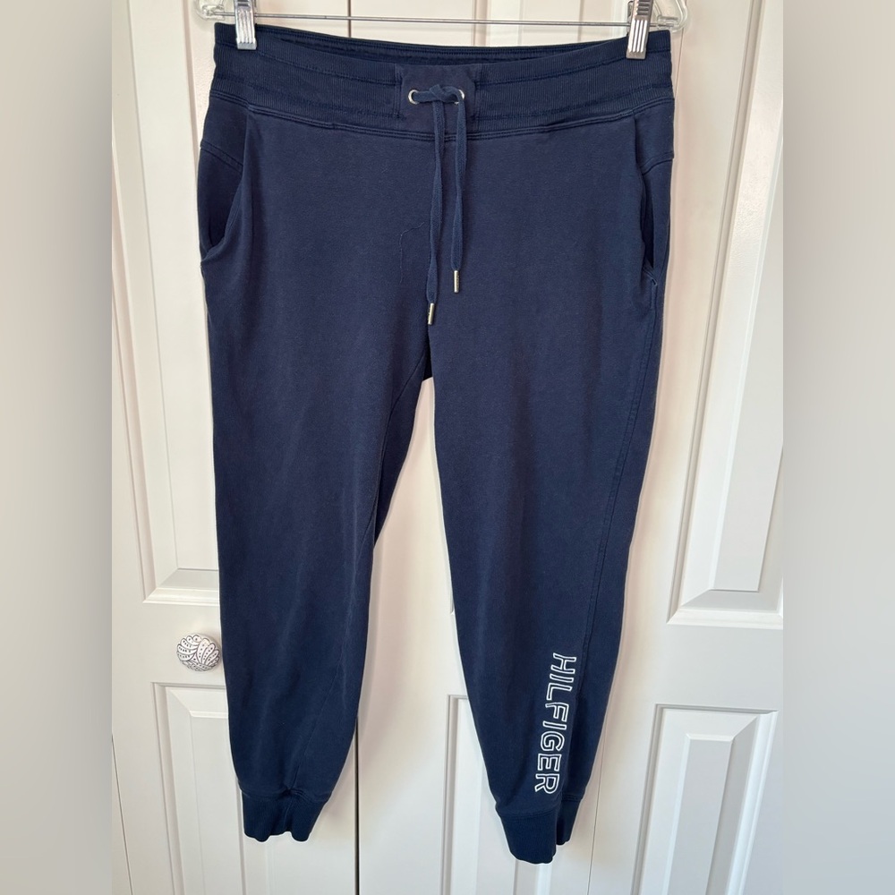 Tommy Hilfiger Sport Embroidered Logo Smooth Knit Joggers, Size Medium